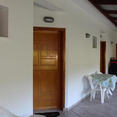 Apartment Center 8