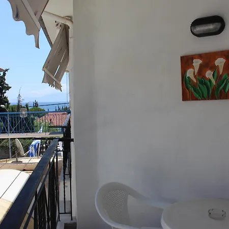 Center 8 Apartment